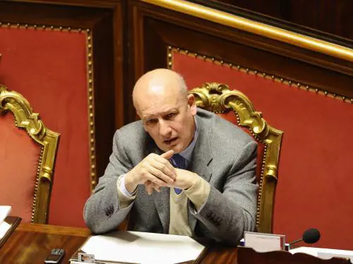Decadenza, Bondi ad Alfano: "Se il Pdl accetta supinamente sono pronto a lasciare il Pdl"