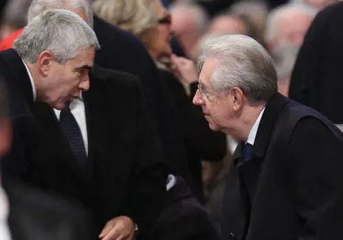 Mauro e Casini a destra, Monti verso sinistra: il "centrino" si sfalda