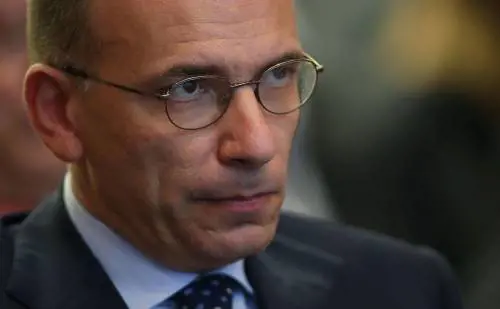 Letta ai sindacati: "Bisogna saper dire no"