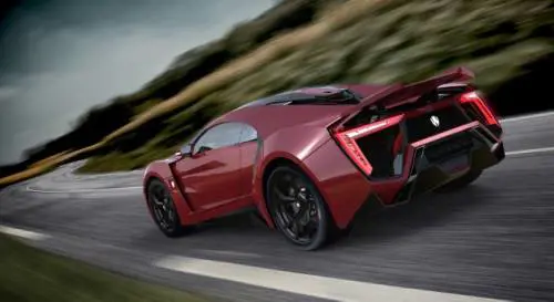 W Motors Lykan HyperSport: arabian madness