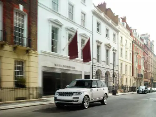 Range Rover LWB e Autobiography Black