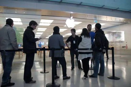 Debutta l'iPad air da oggi in vendita nei negozi italiani