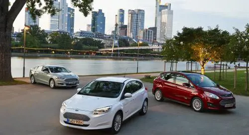 Ecco l'auto che verrà e si guida senza mani