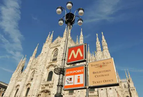 Spacciava marijuana in una delle nicchie del Duomo di Milano