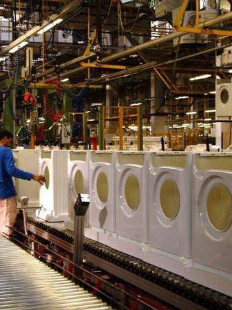Indesit cerca un partner Electrolux e Arcelix favoriti