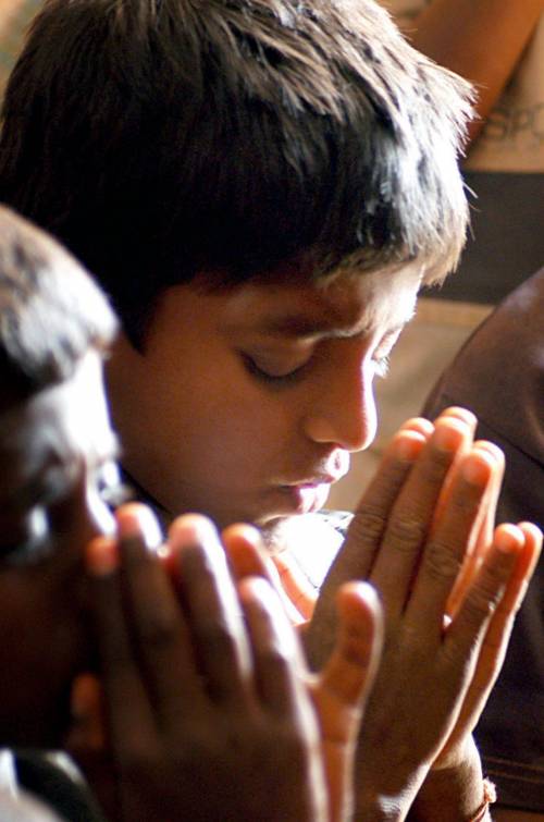 «Il genitore non può far cambiare  religione al figlio»