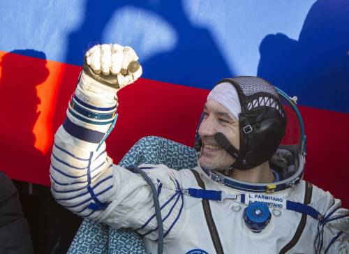 Missione compiuta: dopo 6 mesi Parmitano è tornato dallo spazio