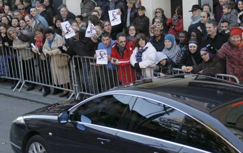 Parigi, slogan contro Hollande. Settanta arresti