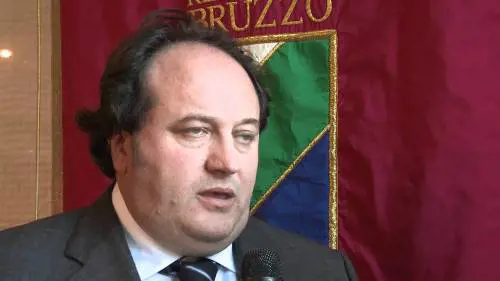 "Sesso per contratto": il documento che inguaia l'assessore abruzzese