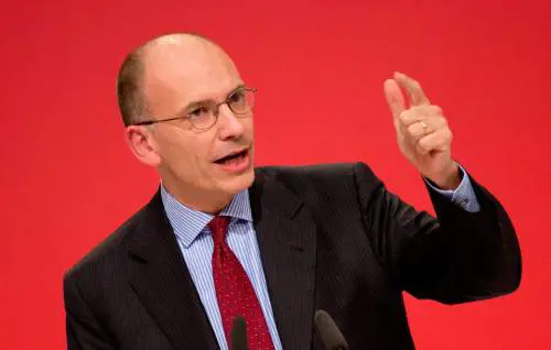 Letta al congresso Spd "L'Italia avrà le carte in regola, ma serve una svolta nella Ue"