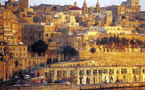 Scandalo Malta, 650mila euro per farsi il passaporto europeo
