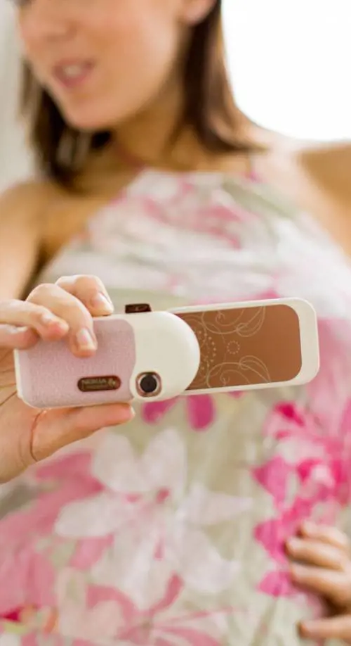 In Italia sei ragazzi su dieci hanno fatto "sexting" almeno una volta