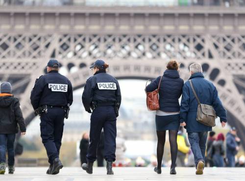 Parigi, finita la caccia all'uomo: preso l'attentatore di Liberation