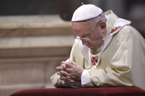 Papa Francesco svela: "Anch'io mi confesso, io sono un peccatore"