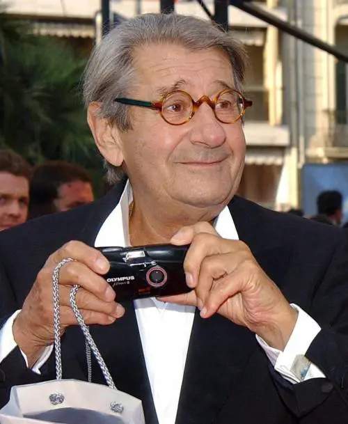 Pirelli, 50 anni di donne con un calendario mai visto