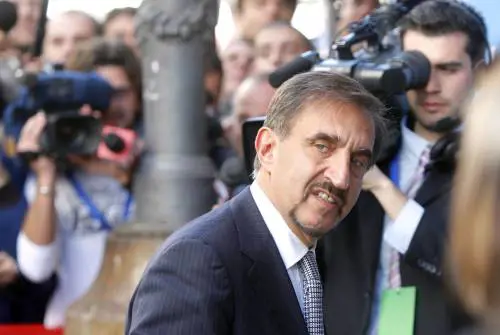 Trattativa finale per scongelare il simbolo di An