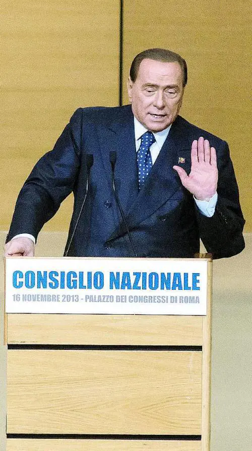 Berlino rivela: il Cav silurato perché voleva uscire dall'euro