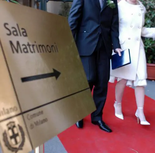 Ville, cascine e monasteri I matrimoni? In periferia