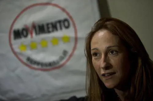 Paola Taverna nel quartier generale del M5S