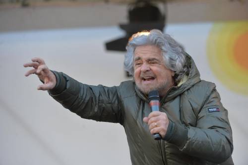 Grillo al terzo Vaffa-Day attacca euro e Napolitano