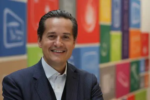 Enrico Resmini, Vodafone Italia