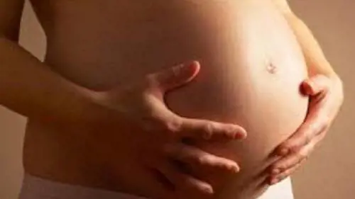 Salerno, donna di 51 anni partorisce tre gemelli