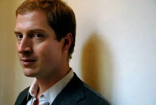 "Adultera, madre e single: il '900 è tre donne in una"