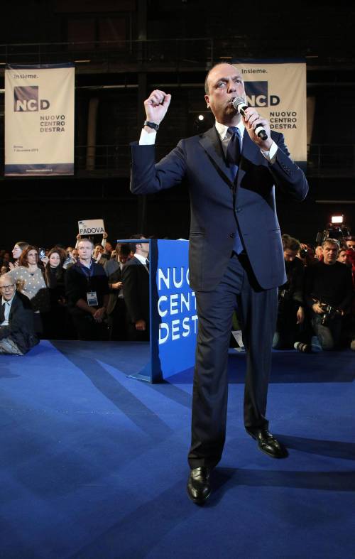 Alfano presenta il suo Ncd Fitto: "Cespuglio della sinistra"