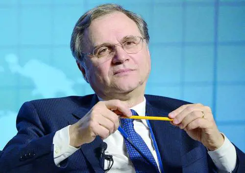Visco difende la riforma. "Spingerà le banche a concedere più crediti"