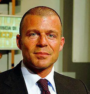 Il sex appeal dei politici crolla ai minimi storici