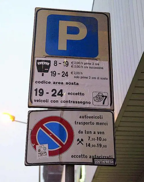 Il business dei cartelli-truffa: al Comune già 700mila euro