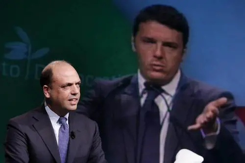 Alfano se ne accorge: "Il discorso di Renzi è di sinistra-sinistra"
