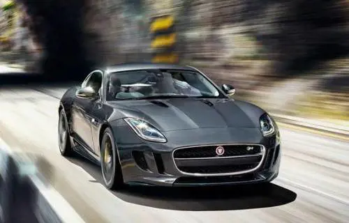 F-Type Coupé, se l'hi-tech si fonde con un vero capolavoro di design