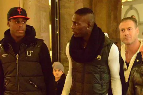 Balotelli, shopping a Milano