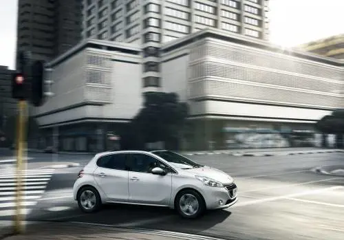 Peugeot 208, da oggi anche GPL