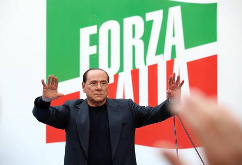 Le nove vite di Berlusconi e l'errore di crederlo finito