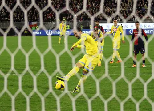 Nenè ferma la rincorsa del Napoli