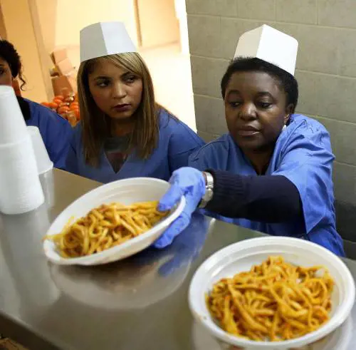 Kyenge e lo «ius soli» per tutti: è italiano anche chi cresce qui