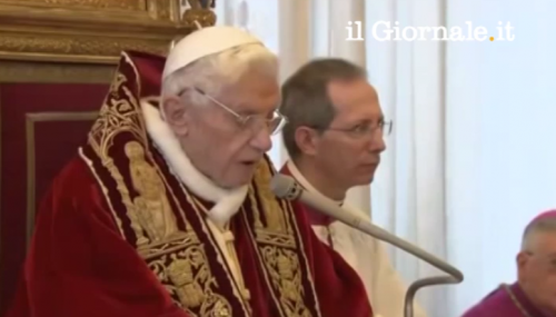 Febbraio: Benedetto XVI lascia il Pontificato, l'Italia torna alle urne