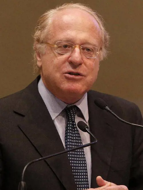 Scaroni lascia Generali e Balbinot passa ad Allianz