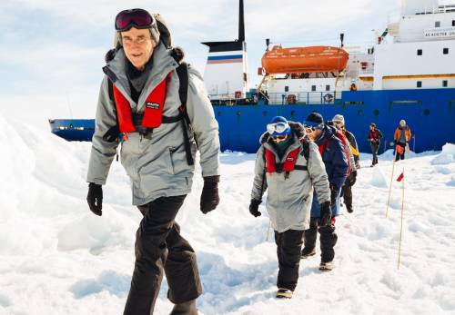Salvati dai cinesi i passeggeri dell'Akademik