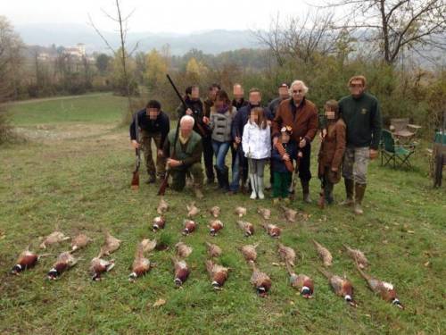 Blitz degli animalisti contro Flavio Briatore per una foto di caccia