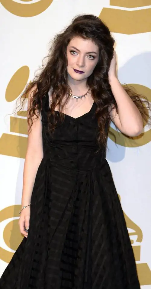 Lorde e Birdy, le popstar che non fanno scandalo