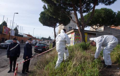 Roma, 2 colpi di pistola alla testa: diciassettenne trovato agonizzante 
