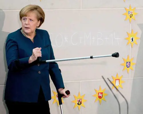 La furbata di Merkel: affari col regime cinese e mostre di dissidenti