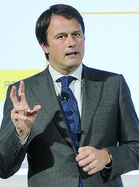 Elkann porta al «Corriere» la pubblicità della «Stampa»