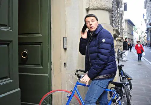 Renzi dà 15 giorni al governo: "Cosa ha fatto in questi mesi?"