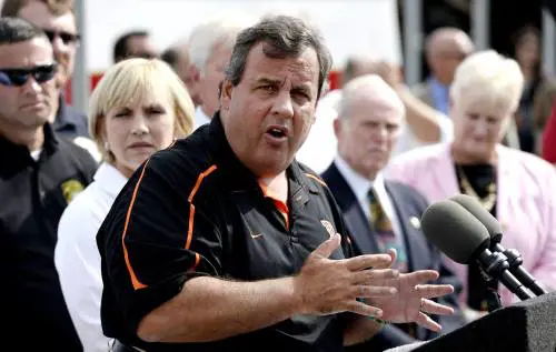 Grosso guaio per Christie, indagato per i fondi dell'uragano Sandy