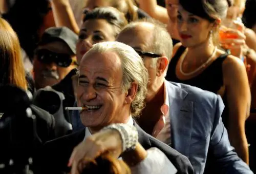 Figuraccia di Servillo: manda a quel paese la giornalista di Rainews