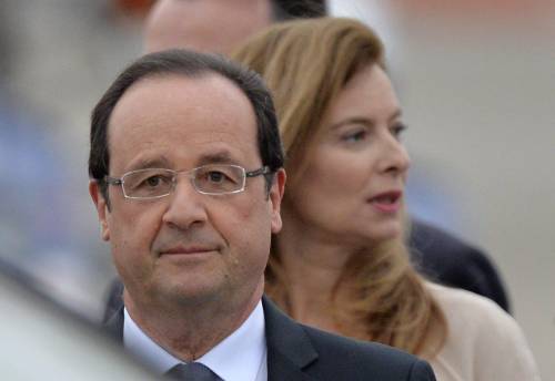 Scandalo Hollande-Gayet: Closer annuncia nuove foto